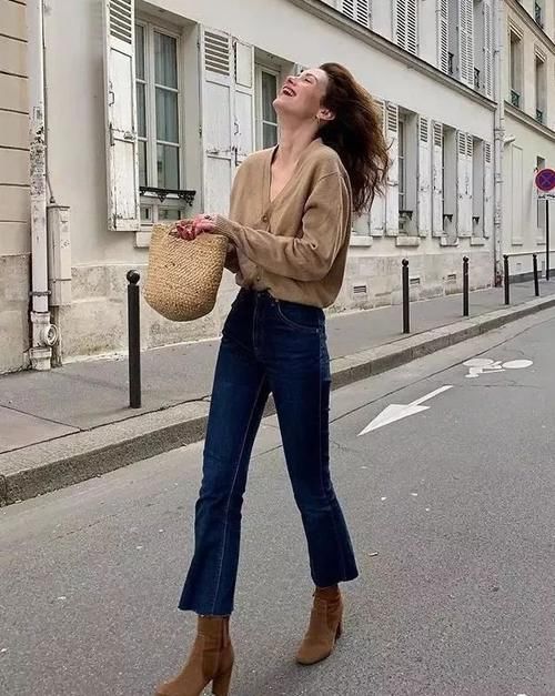 今年流行“上短下长”，时髦炸了，开年最佳搭配套路！！