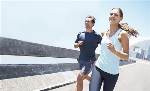 营养|如果女性白头发增多,不要总认为老了,或是因为体内缺乏3种营养