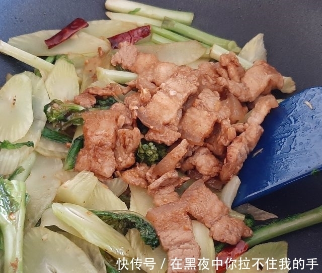  五花肉炒莴苣片，简单快手，清香下饭