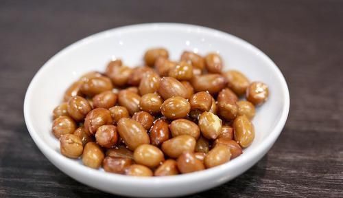 区别|生花生与熟花生有什么区别,哪一种对人体健康帮助更大看完再吃