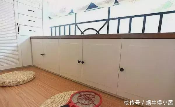 邻居|邻居见我家阳台装一吊柜,嘴上说难看,回家就叫师傅做了!