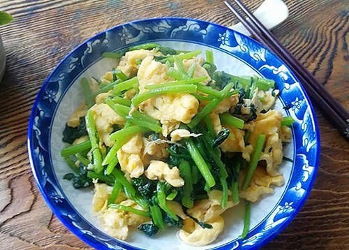 安心气|鸡蛋和此物是天生一对,天然“安眠药”,安心气,不再失眠多梦