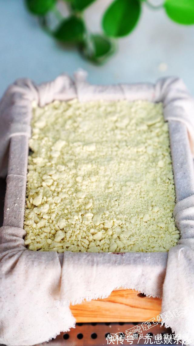 黄米面的年糕你吃过吗比糯米粉做的更粘更好吃,看完你也试试吧