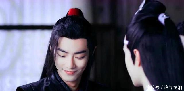 《陈情令》年少无畏不,不过是在忍痛前行,将悲伤留给自己