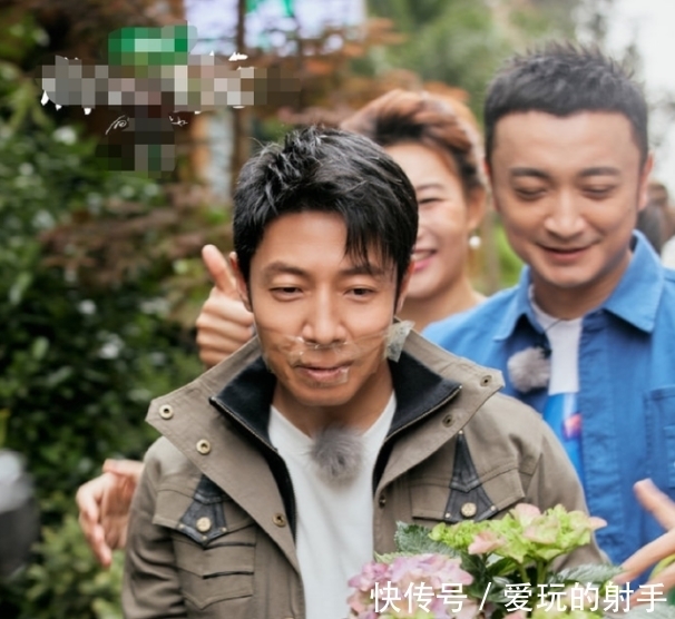 中央臺|撒貝寧錄節(jié)目嘴巴被膠帶封住!撕下一刻痛到失聲,唇毛直接被扯掉