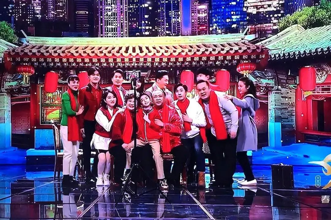 武汉伢王玥鑫登春晚,温情演绎封城记忆,比看明星还惊喜