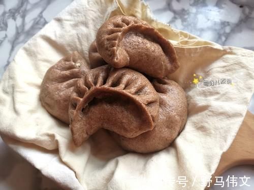 北方人|这面蒸包子，比面粉香比玉米面营养，营养好含钙高老人孩子要多吃