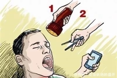 鱼刺卡喉|3岁孩子不小心卡了鱼刺,父母的2个果断救了他,医生真棒