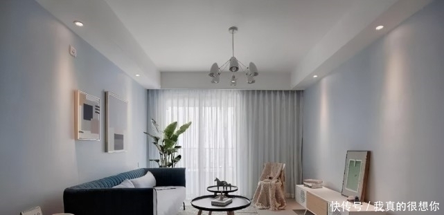 背景墙|一进门就迷住了！玄关鞋柜“一面墙”，最满意厨房，漂亮实用!