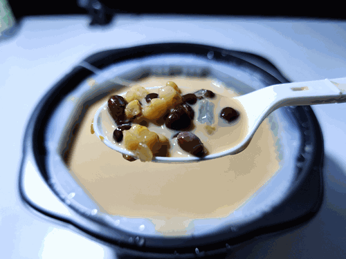  香飘飘奶茶自嗨锅，是个什么玩意儿？