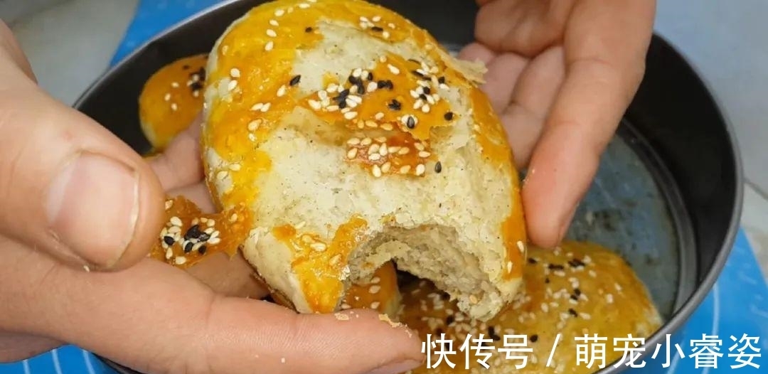 面团|做烧饼时，切记不要发面和刷油，简单一做，出锅孩子们都爱吃