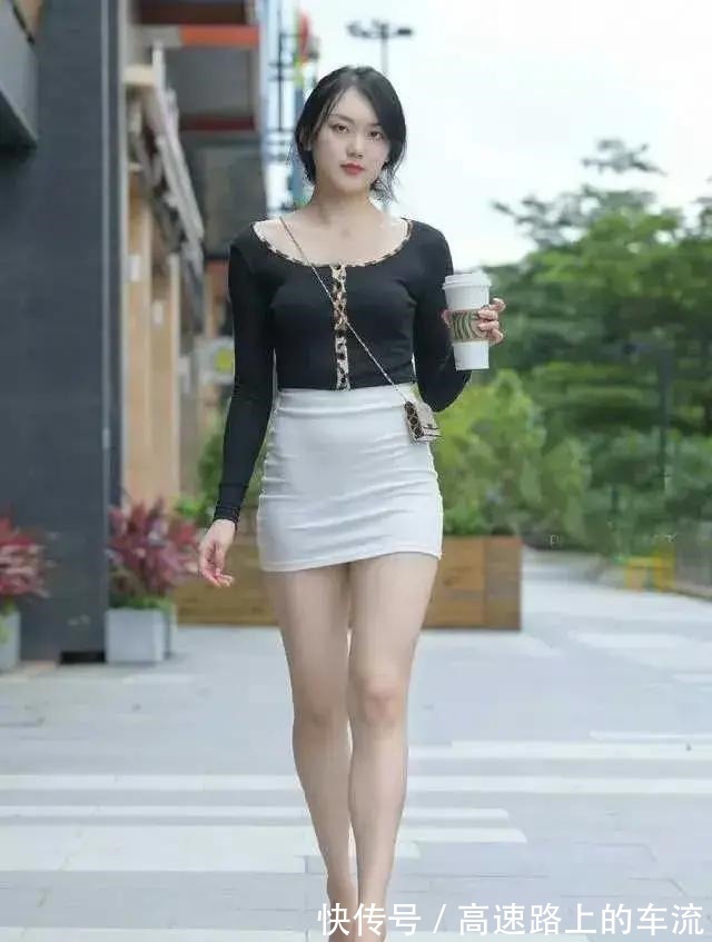 搭配 身高175厘米，简单的黑白搭配就有一种女神御姐的韵味，气质好！