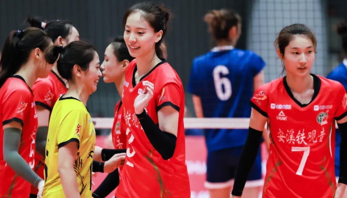 国手|前景堪忧!福建接应稳居一传排行榜第1,前10仅有李盈莹一名国手