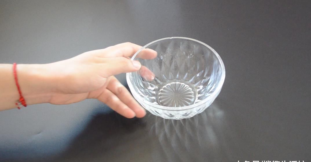 小苏打|不管马桶多黄多脏, 只需倒一碗它进去, 马桶一冲立马变干净