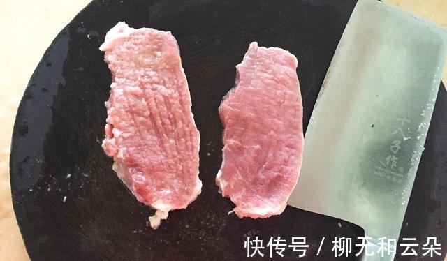 香浓|猪腿肉就该这么吃，教你一道香煎猪排，营养美味、香浓多汁！