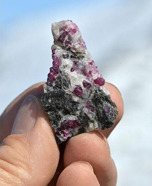 宝曼兰朵Pomellato 推出 Nuvola Ruby 红宝石戒指