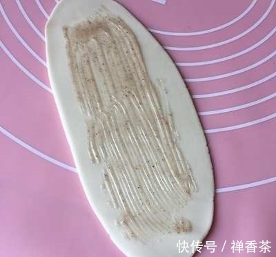白吉饼|陕西有名小吃,腊汁肉夹馍,美味会让你垂涎三尺哦!