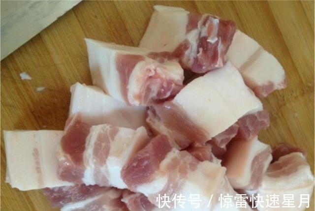 全国蔬菜涨价,唯独这肉没有涨,这肉这样炖一锅,下饭下酒都不错!