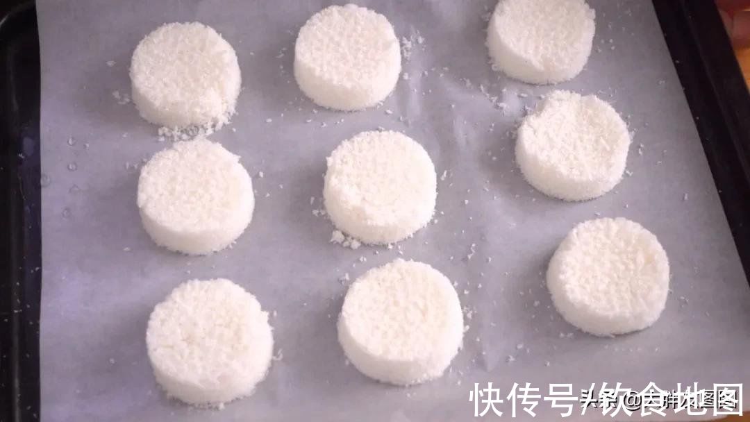 没有面粉,2种材料做椰蓉饼干,一入口就化了