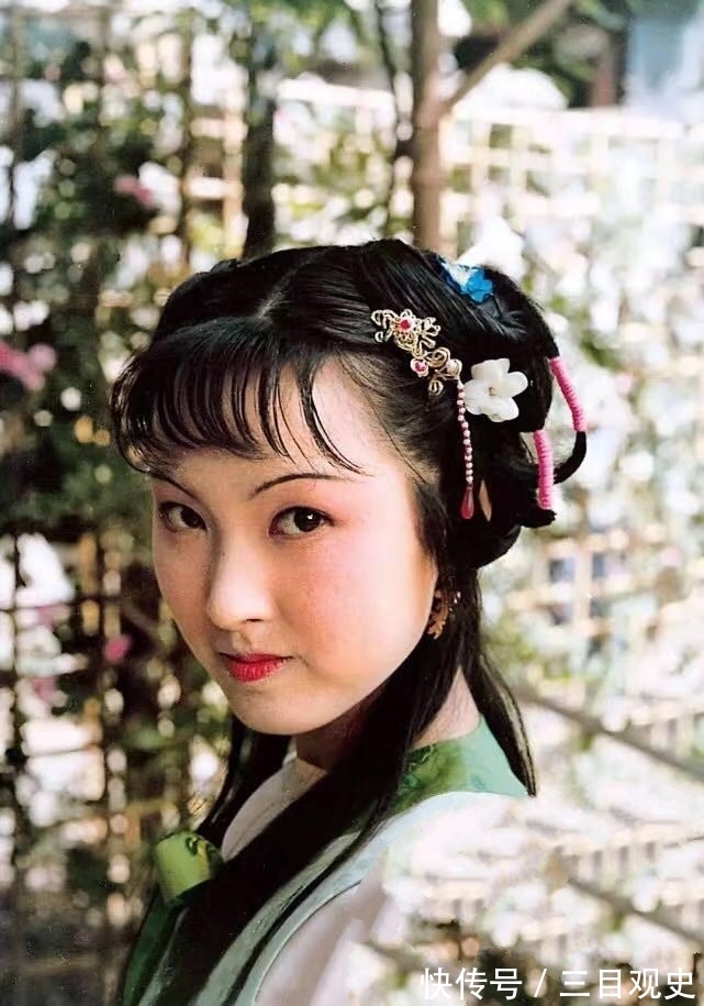 贾宝玉&红楼梦里真正没有奴性的女孩,比晴雯活得更清白