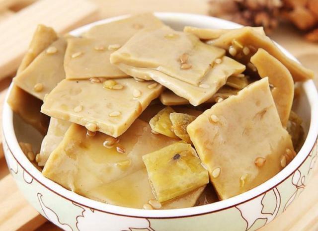 雌激素|女性不需太节省,多吃4种“零食”激活卵巢,“锁住”宝贵少女肌