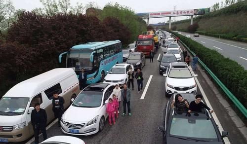 房车|疫情之下的新玩法 租台房车去旅行