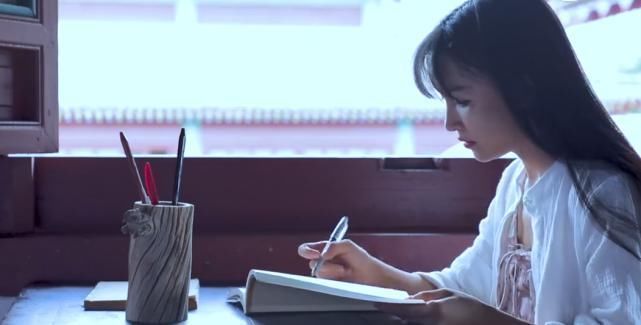 李子柒螺蛳粉又出事?业内人士:规范生产不太可能出现有异物的情况