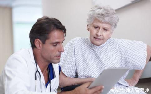 食物|血糖越低越好？错，低血糖比高血压更危险，发生低血糖吃2种食物