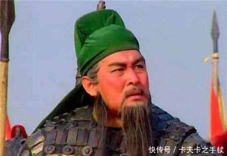 关羽|关羽的雕像为何总闭着眼?老木匠:让他睁眼的代价太大了!