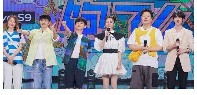 《快乐大本营》告别观众:被时代抛下时,连打招呼的机会都没有