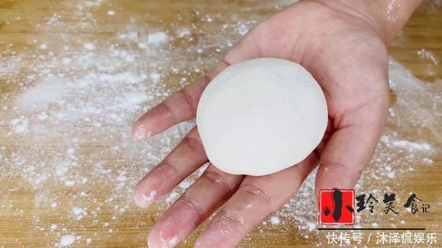 念念不忘|教你糯米粉新吃法,出锅比大鱼大肉都香,吃一次就念念不忘,解馋