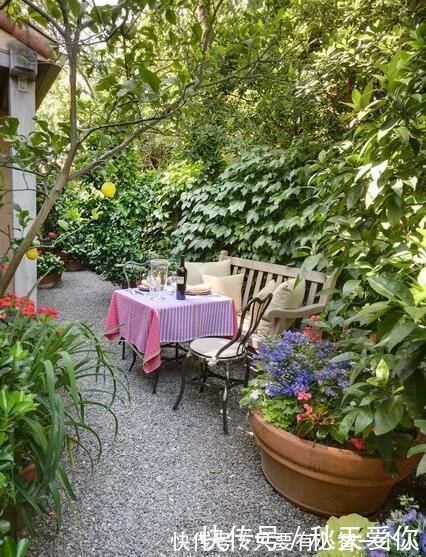 案例|10套实景别墅庭院设计案例，每一款都好想搬回家！