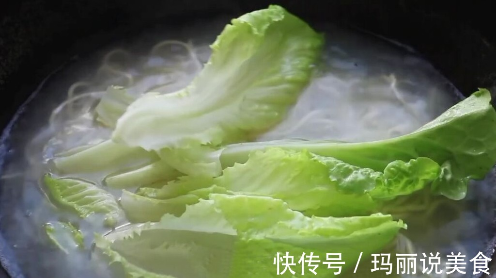 这才是重庆小面的正宗做法，讲解详细到位，香辣爽口，开胃又解馋