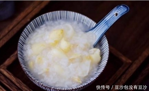 女人再节俭,4种碱性食物也要吃,补充雌激素,了解一下