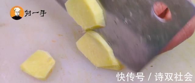 老刘花308买了一整只牛头,光卤制就花了一天,一家人吃着真过瘾