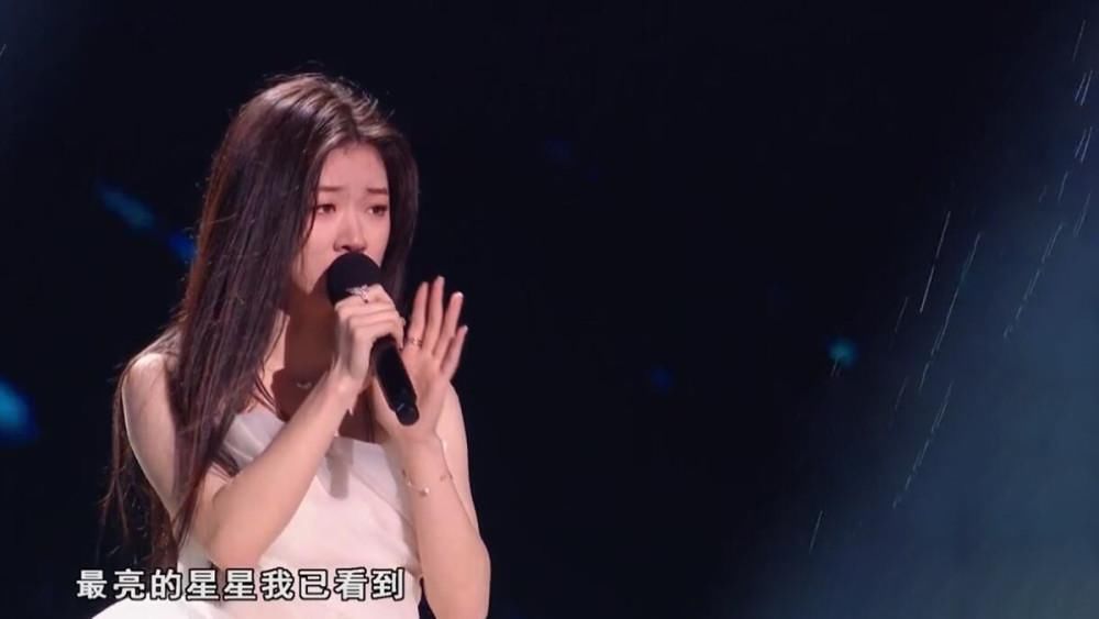 单依纯|恭喜！单依纯作出正确选择，签约百沐娱乐一举四得，这才叫双赢！
