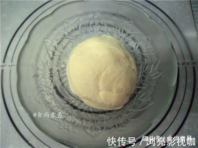 面团|半碗面粉加一勺酱,快速做一锅香喷喷的煎饼,好配方收起来