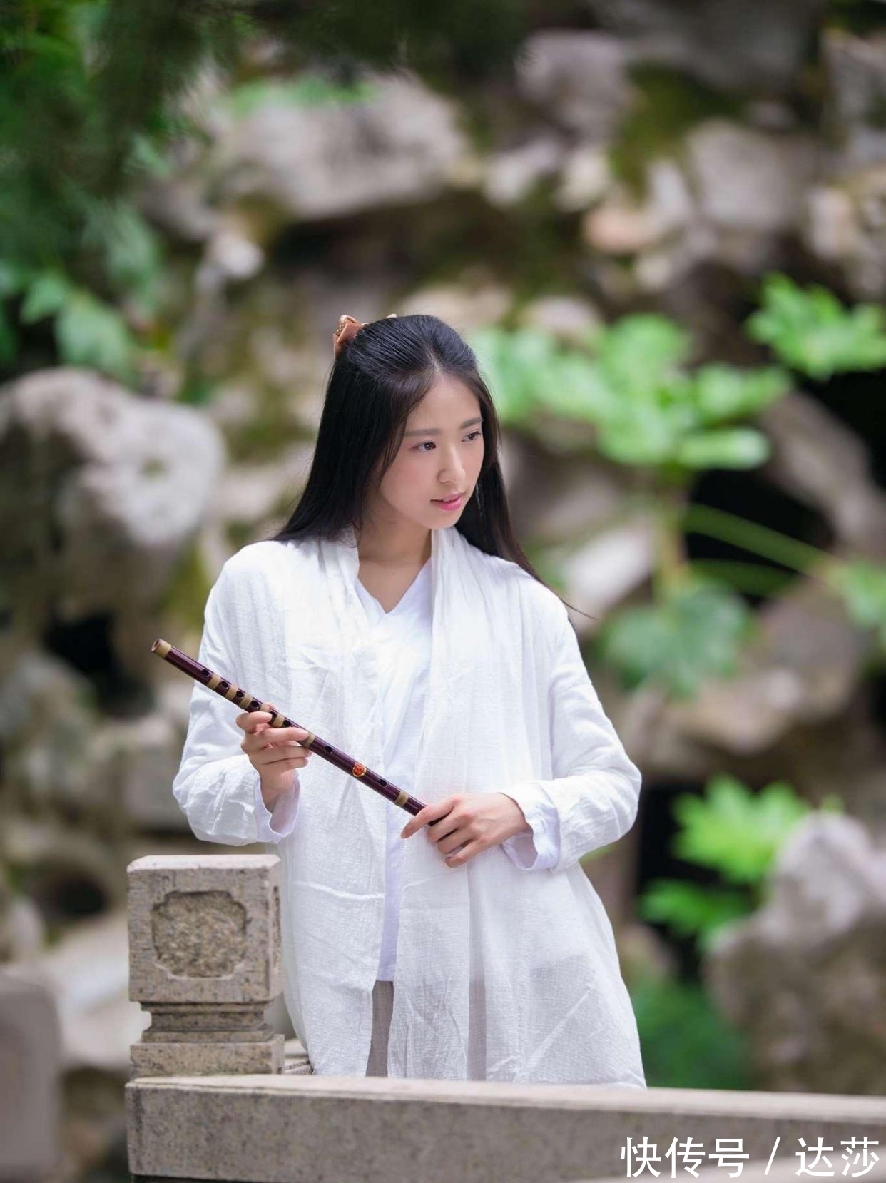 明月池!原创诗十首·夜静凭高清不寐,神仙洞里饭胡麻