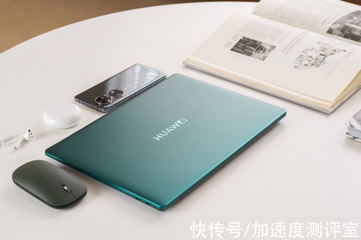 专业人士|重“全”出击：华为发布超级智慧笔记本MateBook X Pro 2022款