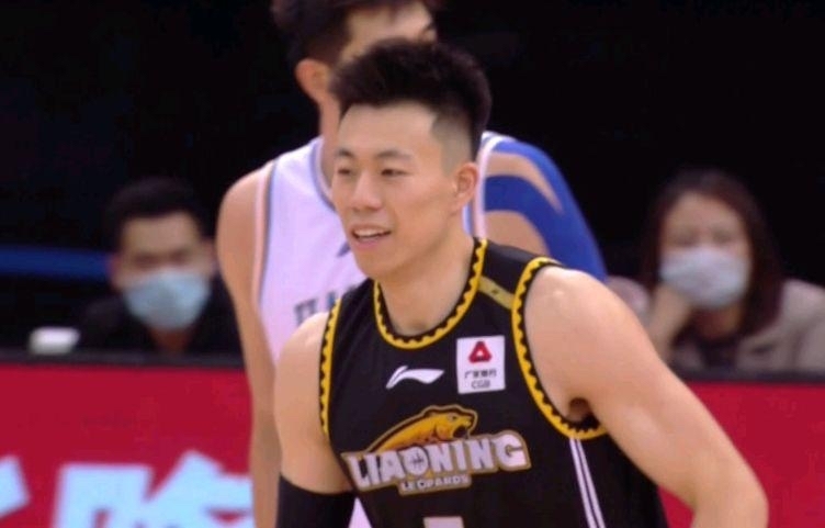 杨鸣|大外援仅拿3分+被碾压,辽宁男篮又看走眼了,张镇麟第2阶段或报销