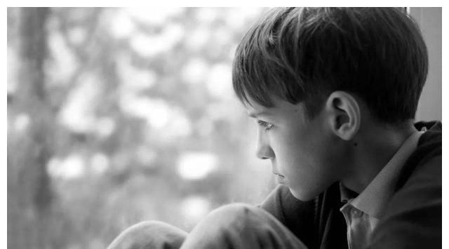 孩子|孩子治病需要25万,宝妈吃一碗面花了25元,丈夫:你好意思吃?