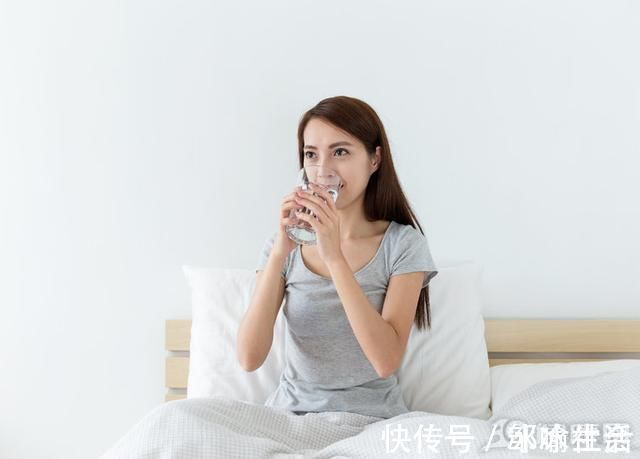 蜂蜜|早餐决定你的寿命医生早上空腹时，再饿也不能碰2种食物