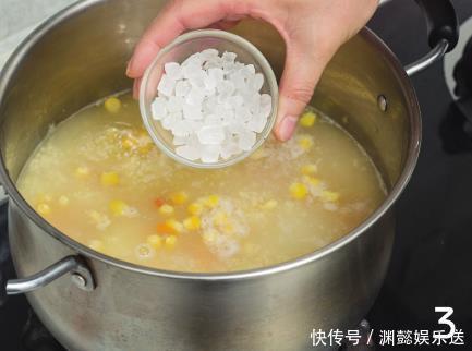 做小米粥多加这两物,不仅排毒养颜效果好,还能祛湿消肿,别错过