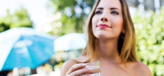 祛湿最猛的,或许不是刮痧,而是四件日常小事,湿气绕路走!