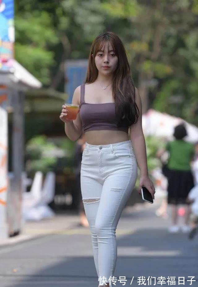 服装 圆腰大肚穿也好看的高腰裤，是最流行也是最好看的服装！