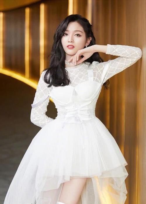 张楚寒实惨,2次选秀都为他人做嫁衣,吴宣仪之后又遇许佳琪