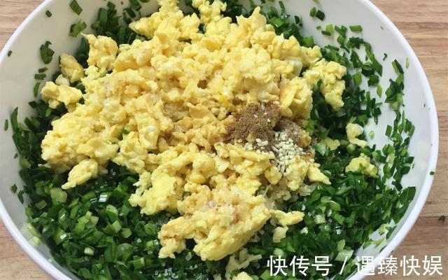 好吃|500克韭菜,三个鸡蛋,烙出超级的香的韭菜鸡蛋馅饼,好吃