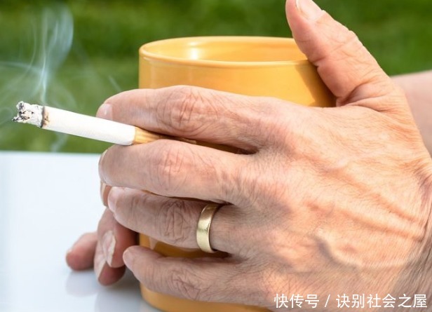 医生|人一老就活该生病?医生:每天补充这4类营养素,你活的能比我久