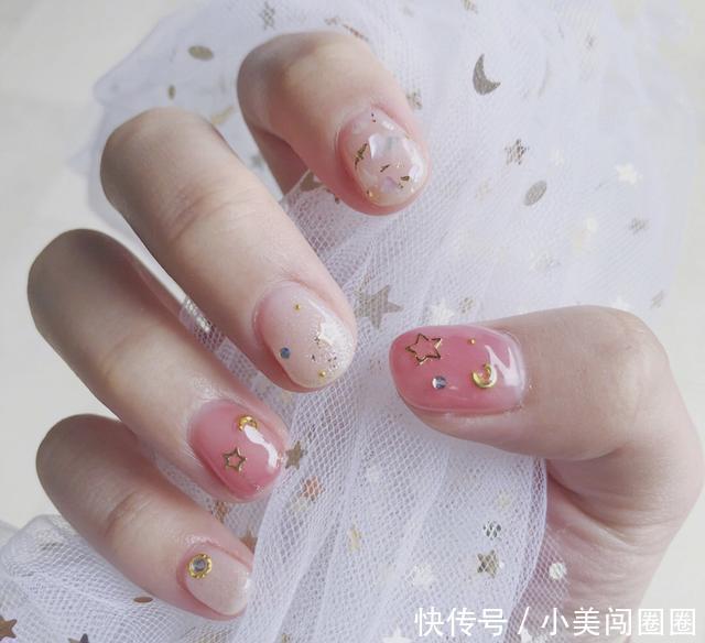 高级感|夏日专属的“神仙颜值”美甲都在这,显白又好看,绝对撩到你