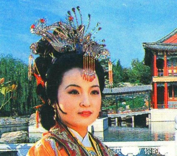 贾元春省亲时做了两件事 ,害得贾府满门被抄!